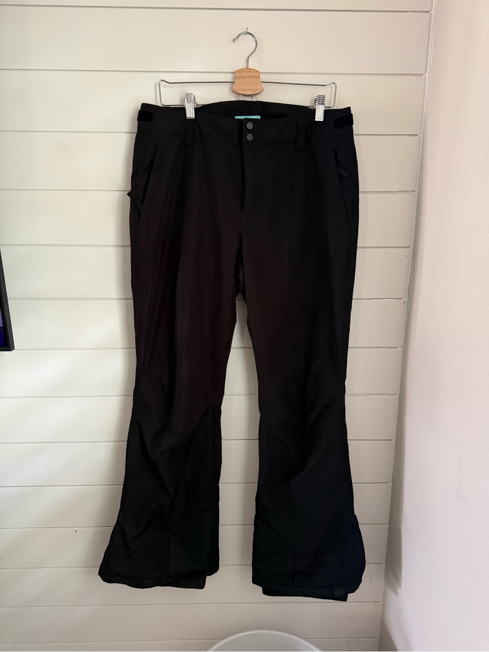 ROXY Snowboarding Pants - Picture 2 of 7